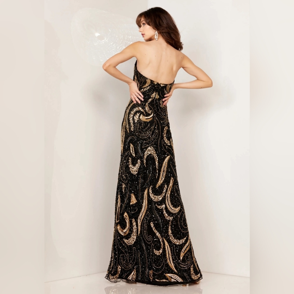 Formal Dress - Picture 4 of 4